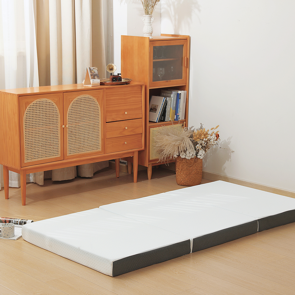 Japanese-style na three-fold memory foam gel mattress